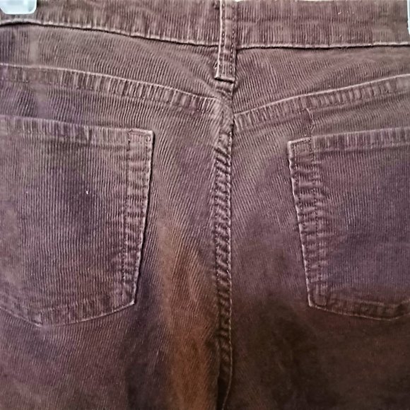 GAP Jeans Size 6. Brown corduroy. Coupe Toujours Svelte. - Picture 3 of 4